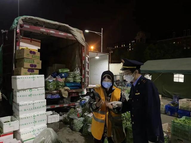 锦绣大地批发市场，北京锦绣大地批发市场在哪里（严把“防疫”关）