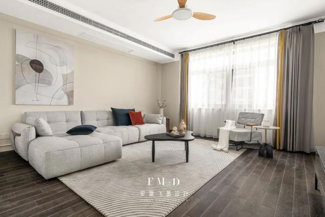 家具颜色搭配的技巧，室内家具颜色搭配的技巧（沙发颜色跟着这5条技巧走）