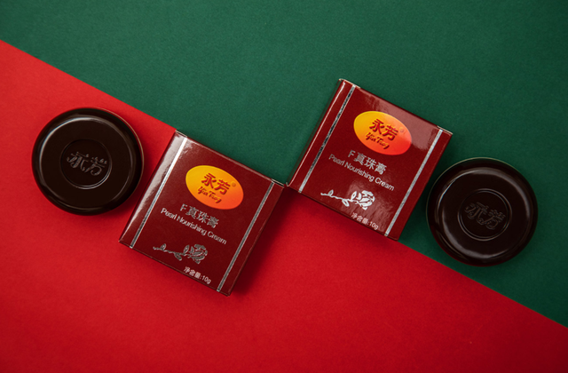 天天擦素颜霜对皮肤好吗，每天擦素颜霜好吗（我国有一老牌素颜霜）