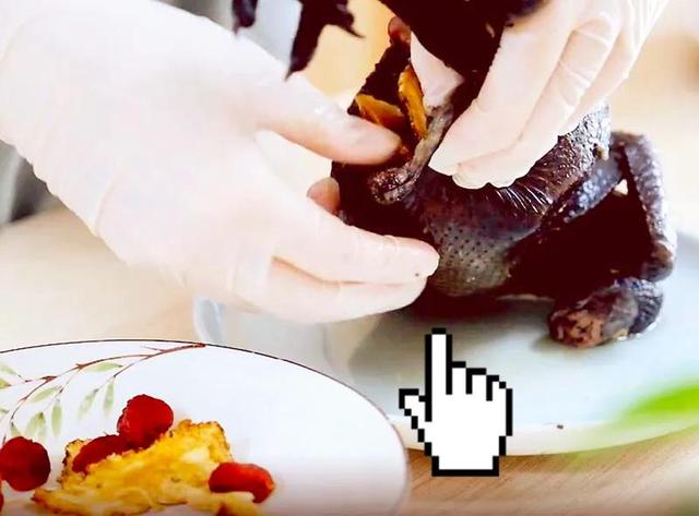 人参乌鸡汤的做法，乌鸡汤放什么食材好（冬日里做一碗气血双补乌鸡汤）