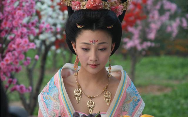 四大美女是哪四个，唐朝四大美女是哪四个（中国古代“四大美人”为什么会是她们）