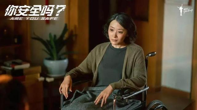 曲栅栅和黄海波，曲栅栅与黄海波近照（《狂飙》后程程曲栅栅首次哽咽提及丈夫黄海波）
