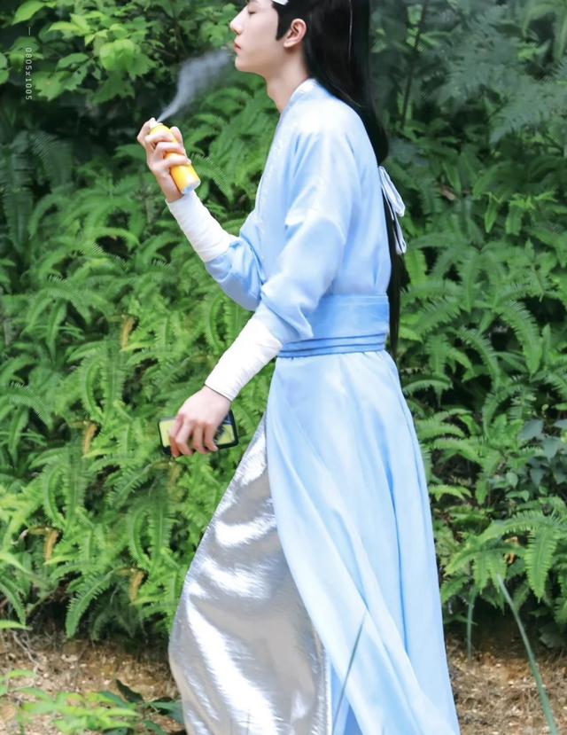 为什么要用防晒霜，为什么要用防晒霜防晒黑（难怪总是油腻、闷痘）