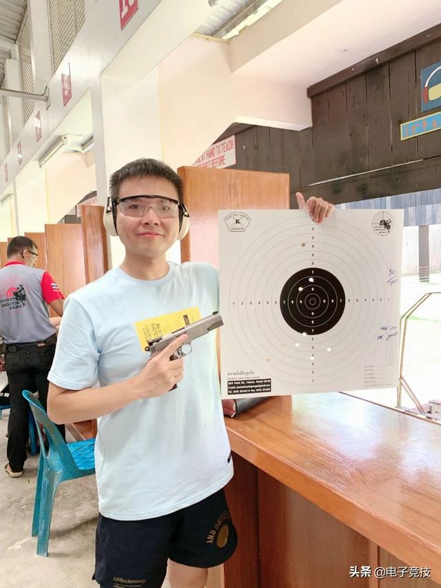 上海风云电竞馆，中国邀请赛B轮战报（封面人物，张梓，渐入佳境）