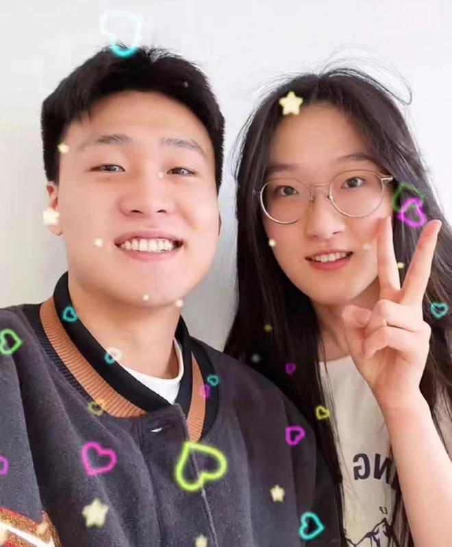 赵睿与好友美艳女友