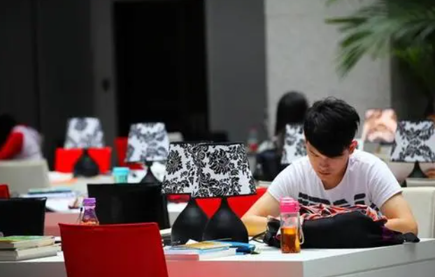 熟悉专业有何特长，有关文秘熟悉专业有何特长怎么填（6种不同类型的考生）