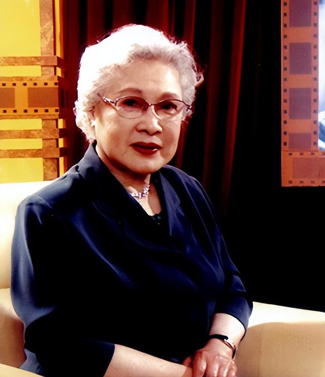 怡女儿（秦怡近况），秦怡的女儿是不是秦怡的（冯远征龚琳娜等人发文悼念）