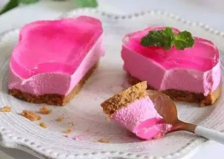 慕斯和奶油的区别，慕斯和奶油有什么区别啊（爆好吃的慕斯蛋糕制作方法）