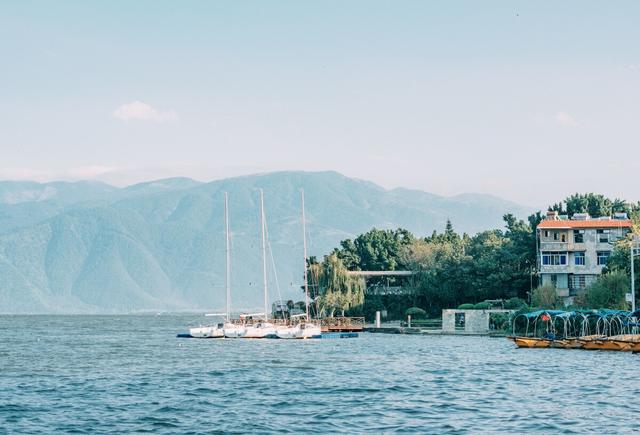 夏天哪里旅游好，16个夏天最值得去的地方（六七月份值得推荐的8个绝美景点）