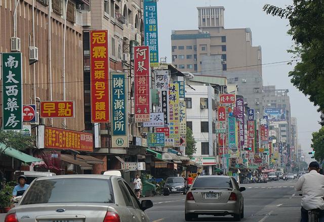 高雄市在台湾的地位，高雄市属于哪个省（带你看看真实的台湾省高雄市）