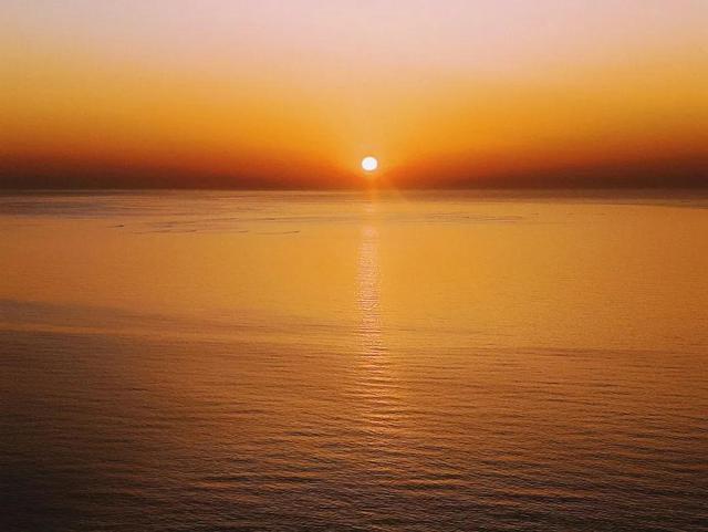 梦见太阳升起是什么意思，梦见太阳升起是什么意思（文案，适合配风景照的温柔文案）