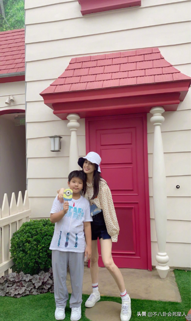 妈妈是超人第一季，姨母心是个什么意思（《妈妈是超人》9位萌娃现状）