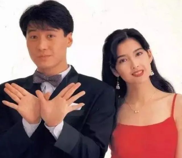 黎明女粉合照，流水的女神。盘点百搭天王黎明和美女们的合照。