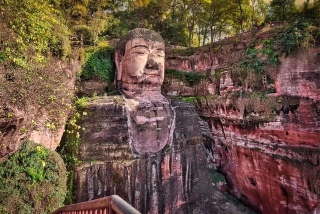 乐山大佛旅游，乐山大佛旅游报价（带你免门票游乐山大佛景区）