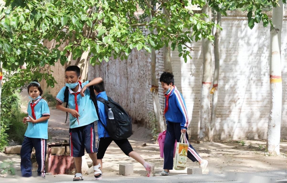 私立学校教师寒暑假有工资吗（要么取消教师寒暑假）