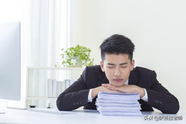 给领导送什么礼物比较合适，过年送领导礼品送什么合适（该给老板送个什么礼物呢）
