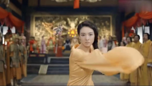 流星镖的威力测试，细数武侠剧中美女使用武器
