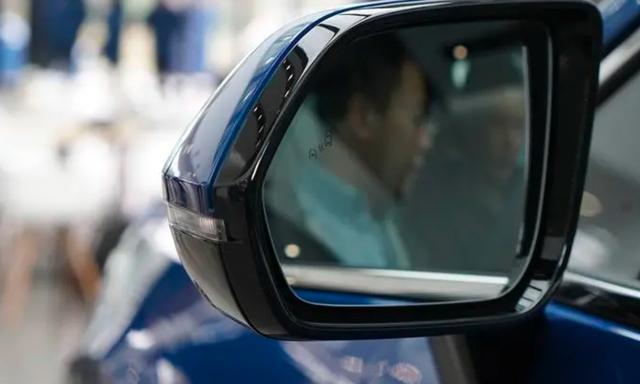 倒车影像突然不显示怎么回事，倒车影像不显示怎么回事（开车上路或能避免剐蹭）