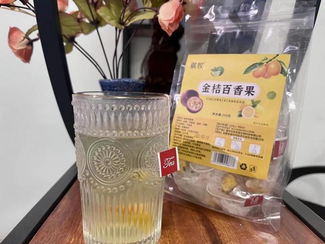 夏天适合喝什么茶，夏天适合喝什么茶最好（六月勤饮5道茶）