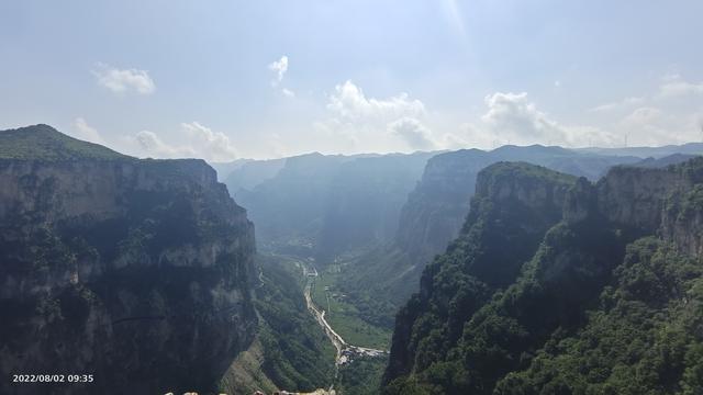 太行山旅游攻略，东太行山旅游攻略（此生必行太行山，摩旅攻略）