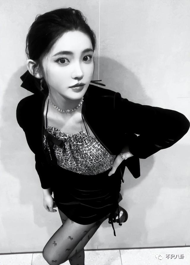 男生变成了女生，关于男生穿越变成女生的小说有哪些（从男性彻底变成女性）