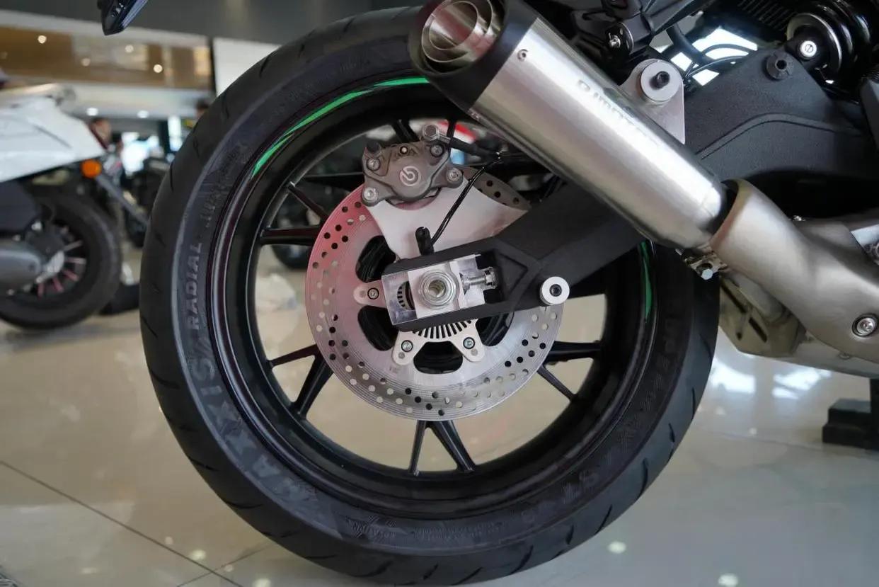 中赛摩托车品牌有哪些,中高赛摩托车(QJMOTOR赛600) 中赛摩托车品牌有哪些,中高赛摩托车(QJMOTOR赛600)