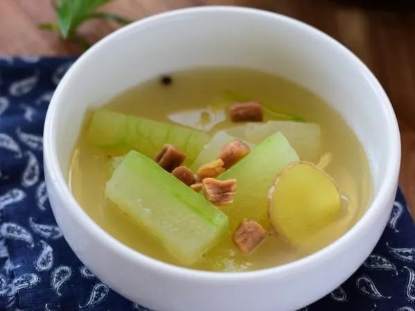 春季养生汤谱的做法，秋季养生汤谱（春季喝这7款家常养生汤）