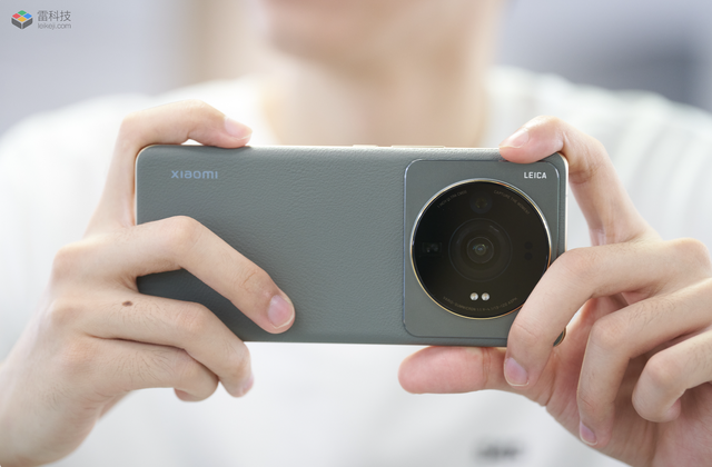 苹果12亮度老是自动暗下来怎么办，苹果12屏幕亮度老是自己变暗怎么办（是米味、是徕卡味、还是高端味）