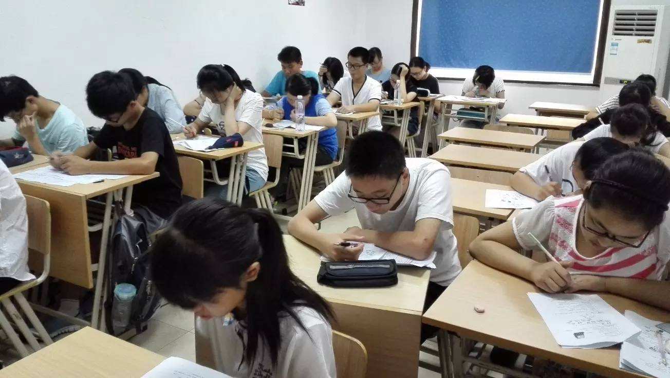 小升初补习学校（中小学课外补习班被）