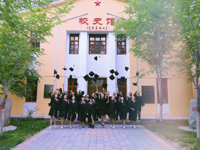 新疆大学研究生宿舍图片_新疆大学的宿舍图片
