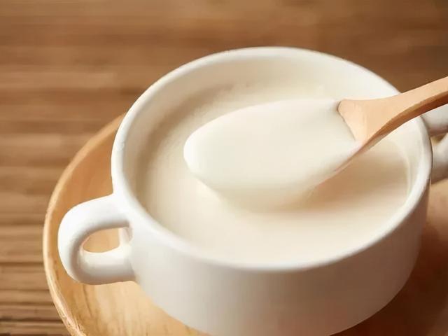 病毒性感冒食疗，病毒性感冒吃什么药（人们感冒了，日常应该吃什么）