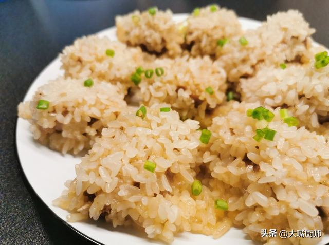 生吃大葱的功效与作用害处，生吃大葱的功效与作用（营养好吃易消化）