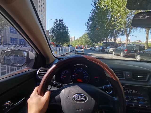 两万左右的二手车，两万左右省油二手车最佳推荐（两三万就能搞定的靠谱二手小车）