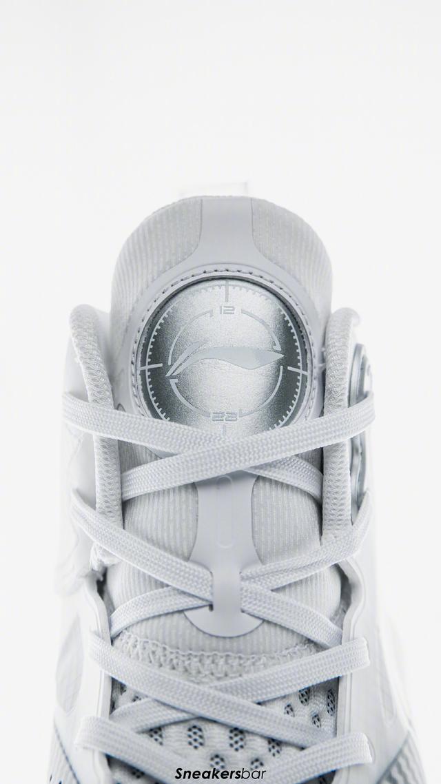 李宁篮球鞋怎么样，李宁和安踏哪个好（李宁做了一双更强的“超轻”篮球鞋）