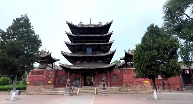 最高等级的斗拱是，最高等级的斗拱是什么（形体壮伟而高大的五凤楼蕴含着深刻的传统哲理）