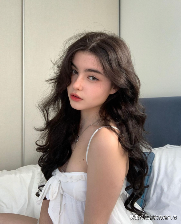 减龄直发发型，你适合“直发”还是“卷发”