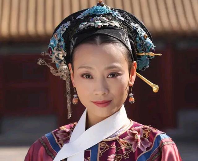 唐艺昕甄嬛传演的谁，唐艺昕在甄嬛传里演什么角色呢（“蛇蝎女孩”异军突起）