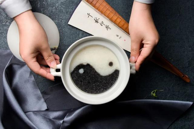 学厨师先从什么做起，学厨师先从哪一步做起（年入10万的大厨，被看不起）