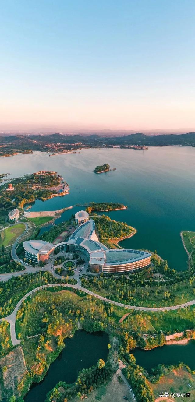 五一山东省内旅游最佳去处，五一假期山东省内自驾旅游攻略（这8条绝美公路一条也别错过）