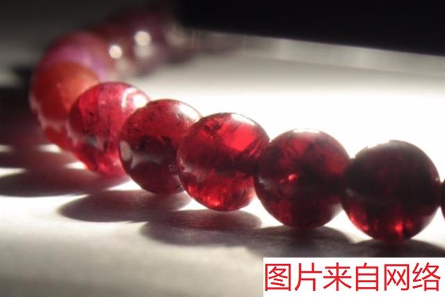 石榴石真假鉴别，怎么判断石榴石真假（怎么鉴别石榴石的真假）