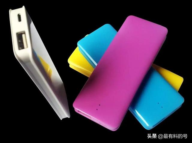 质量排名第一的充电宝，质量最好最耐用的充电宝品牌（八款热销充电宝/移动电源横向对比）