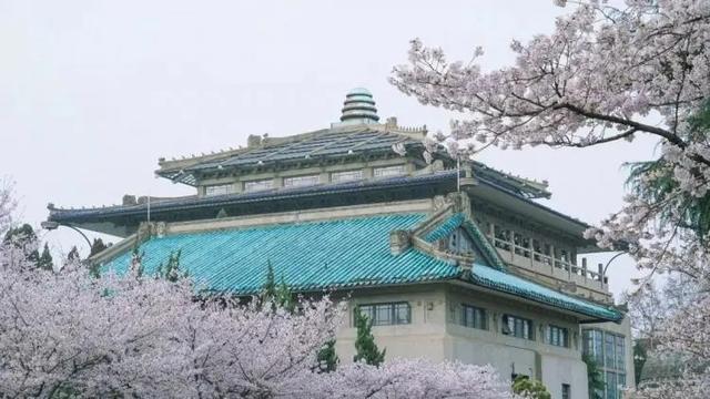 北京大学建校时间，清华和北大哪个建校更早（其中2所是985）