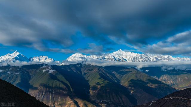 云南玉龙雪山海拔高度，玉龙雪山海拔高度多少（海拔6740米横跨云南西藏）
