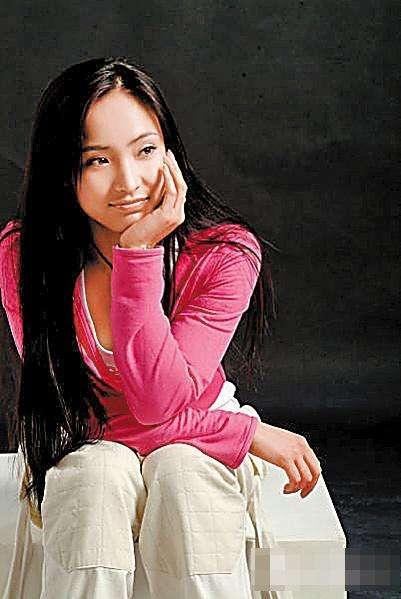 白静案到底怎么回事，吃里扒外、被丈夫三刀索命的女星白静