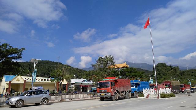 小勐拉属于哪个国家，小勐拉对面是中国哪里（初哥去过那个嘎腰子的缅北）