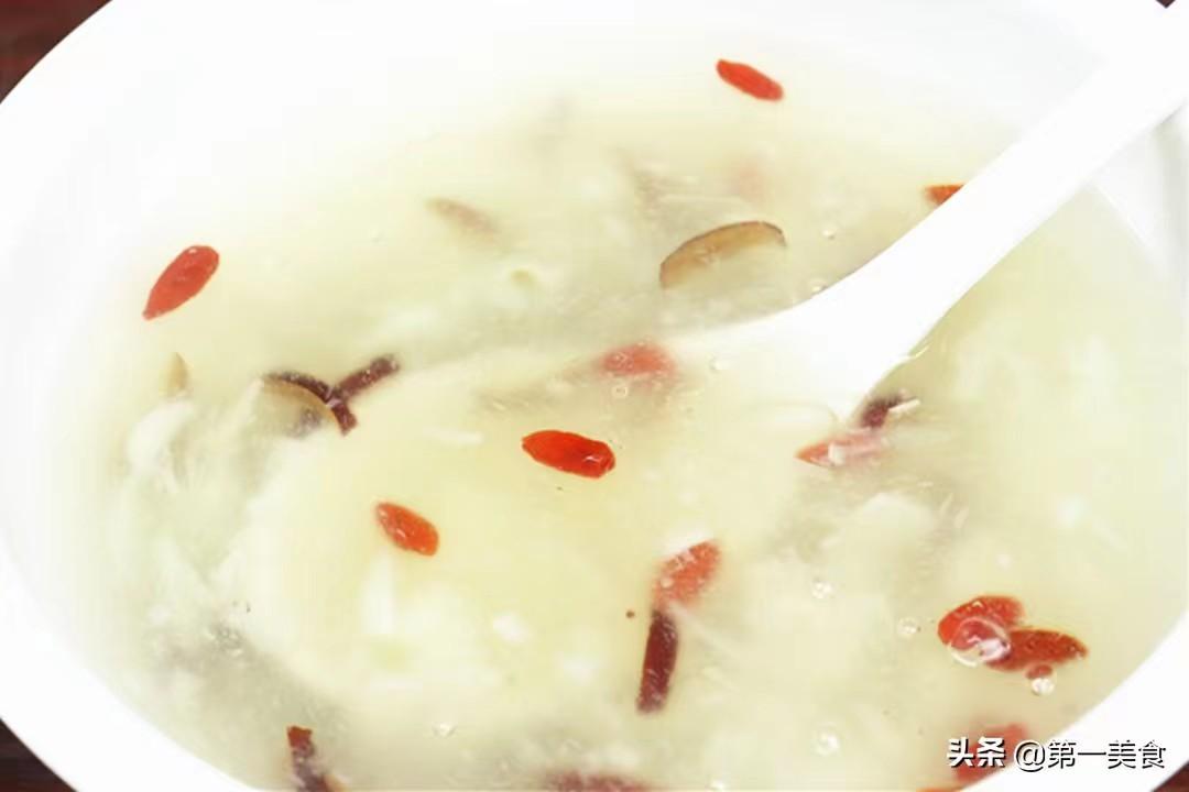 排毒养颜汤的做法，排毒养颜汤的做法及配方（聪明女人都会喝的6道养颜汤）
