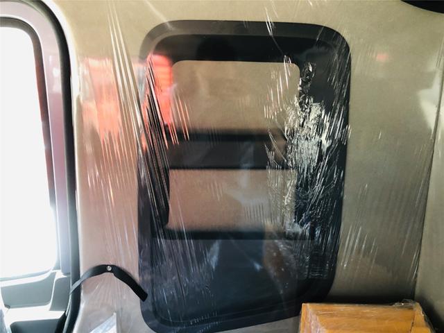 大货车新车报价，解放货车9米6新车报价 （8*4自动挡载货车就是牛）