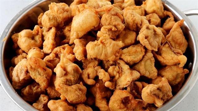 炸茄子怎么做酥脆好吃，怎样做美味的香炸茄子（茄子外酥里软又入味）