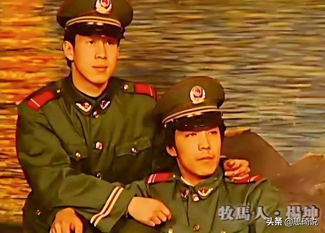 不是因为寂寞才想你歌词，不是因为寂寞才想你歌词含义（凭《无所谓》走红的杨坤）