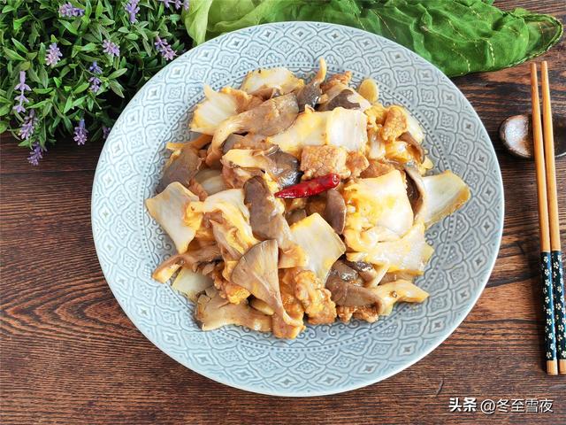 炒大白菜最简单的做法，白菜的18种家常做法（白菜这样搭配做）